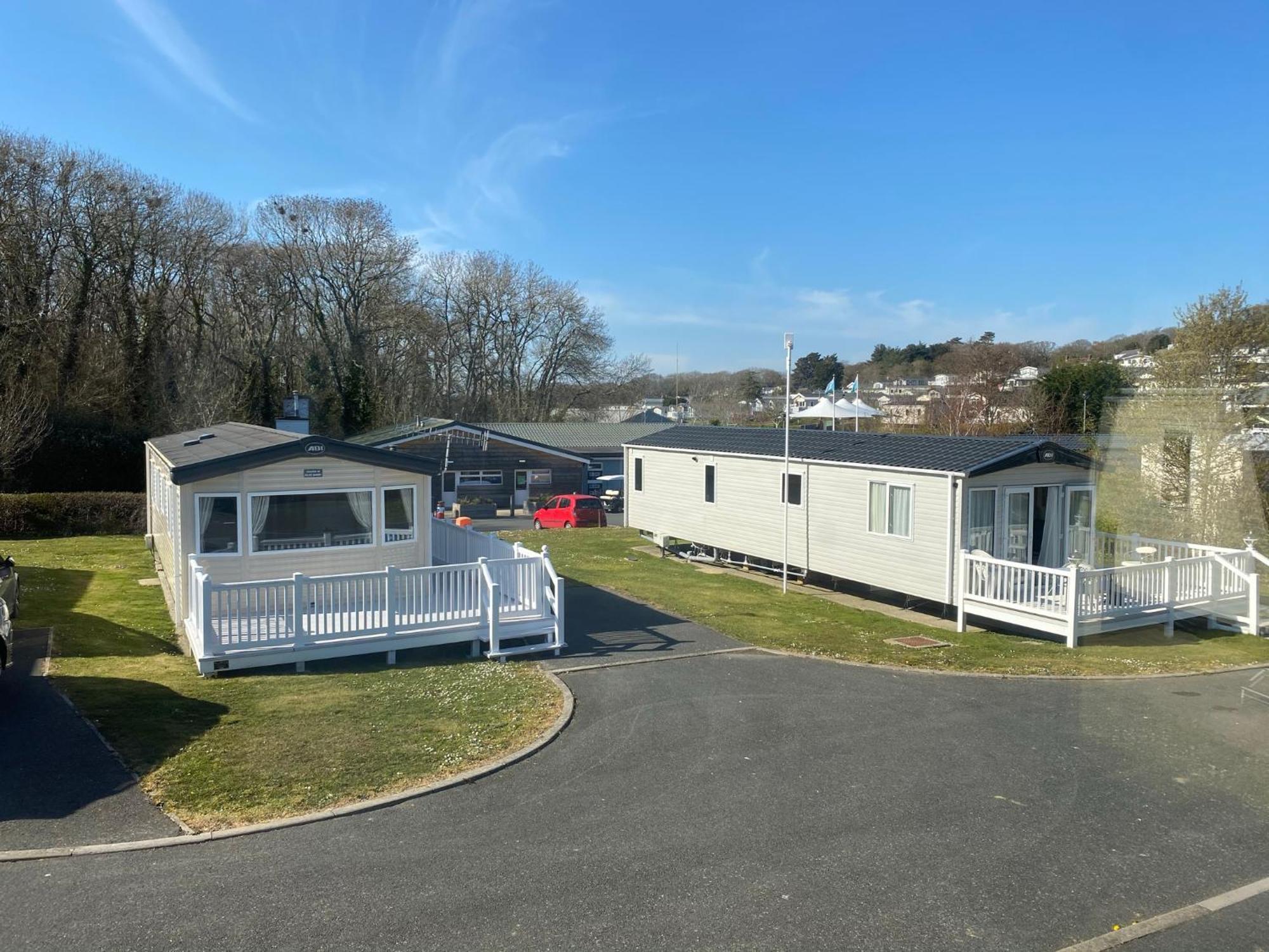 Whitecliff Bay Holiday Park - Most Popular Location Near Pools, Clubs And Beach بيمبريدج المظهر الخارجي الصورة