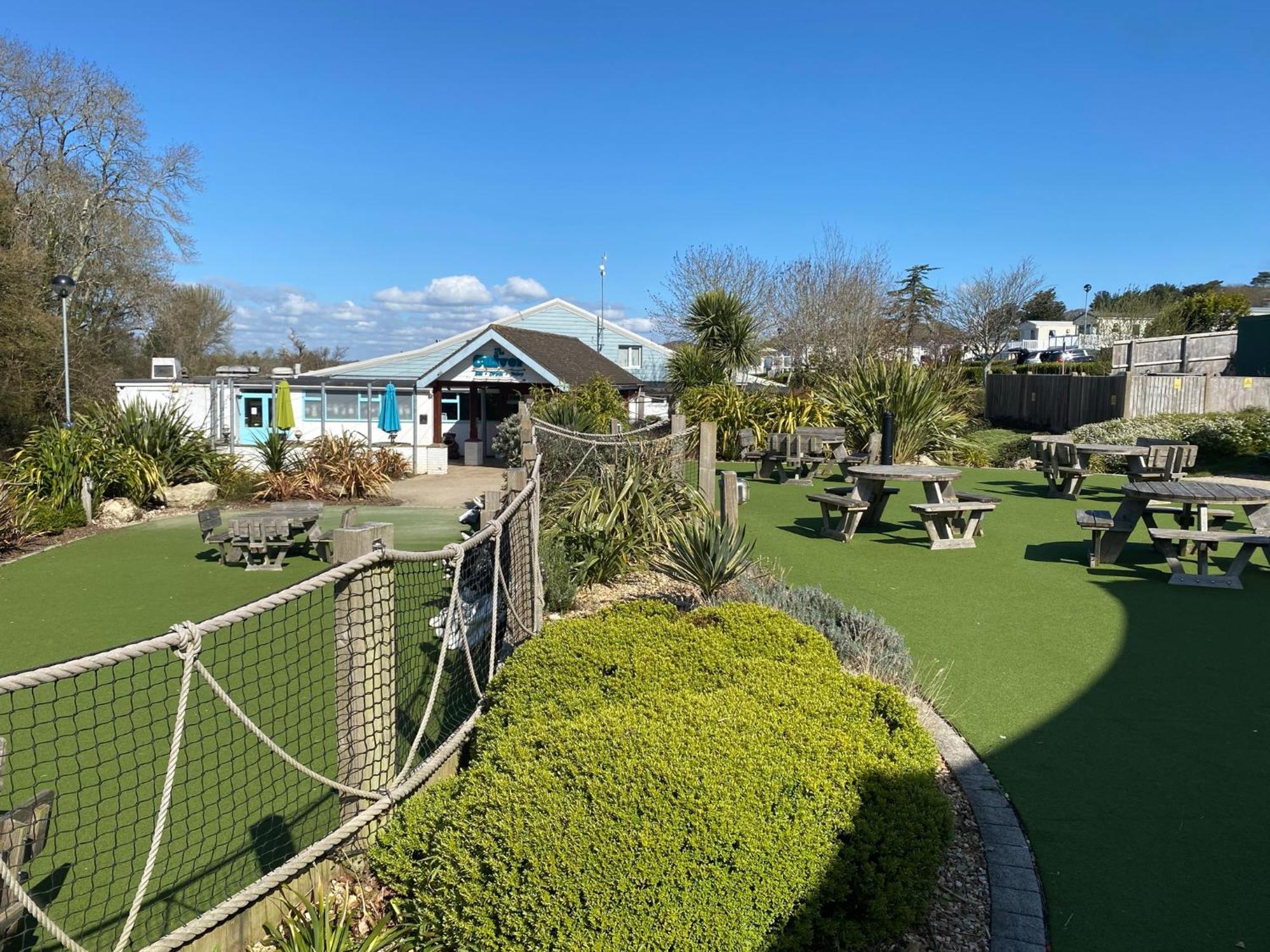 Whitecliff Bay Holiday Park - Most Popular Location Near Pools, Clubs And Beach بيمبريدج المظهر الخارجي الصورة